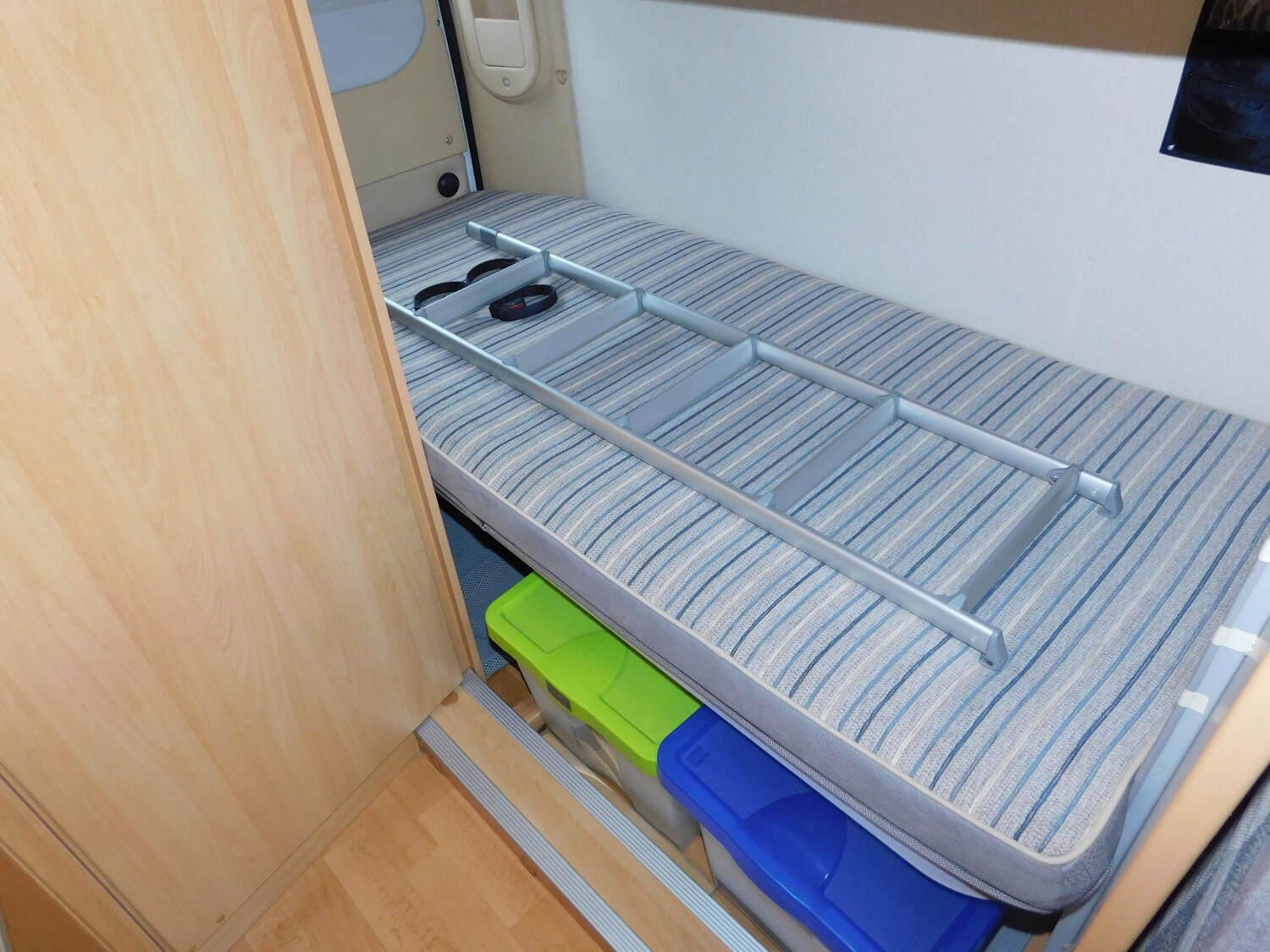 Adria Twin 4 AHK, TV+SAT, Rückfahrkamera, Fahrradträg. - Bild 17