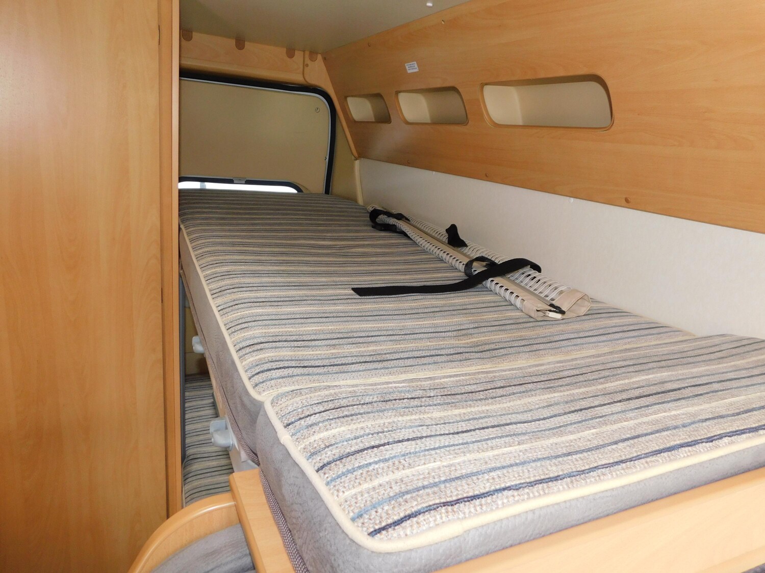 Adria Twin 4 AHK, TV+SAT, Rückfahrkamera, Fahrradträg. - Bild 18