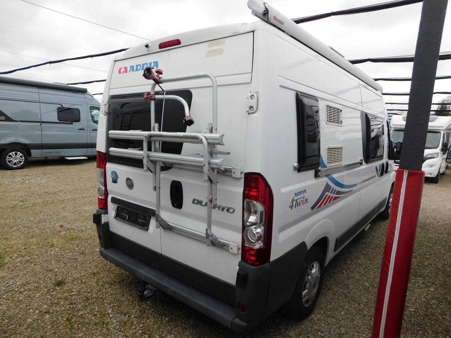 Adria Twin 4 AHK, TV+SAT, Rückfahrkamera, Fahrradträg. - Bild 4