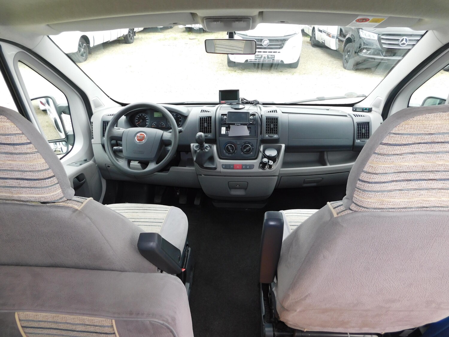 Adria Twin 4 AHK, TV+SAT, Rückfahrkamera, Fahrradträg. - Bild 7