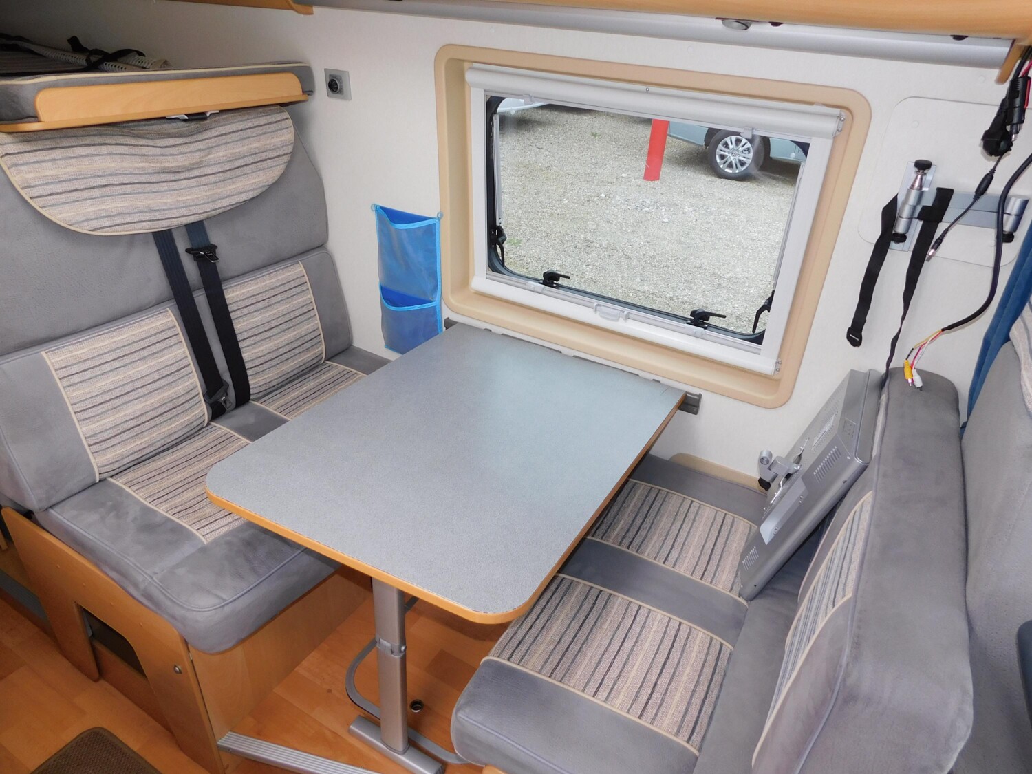 Adria Twin 4 AHK, TV+SAT, Rückfahrkamera, Fahrradträg. - Bild 9