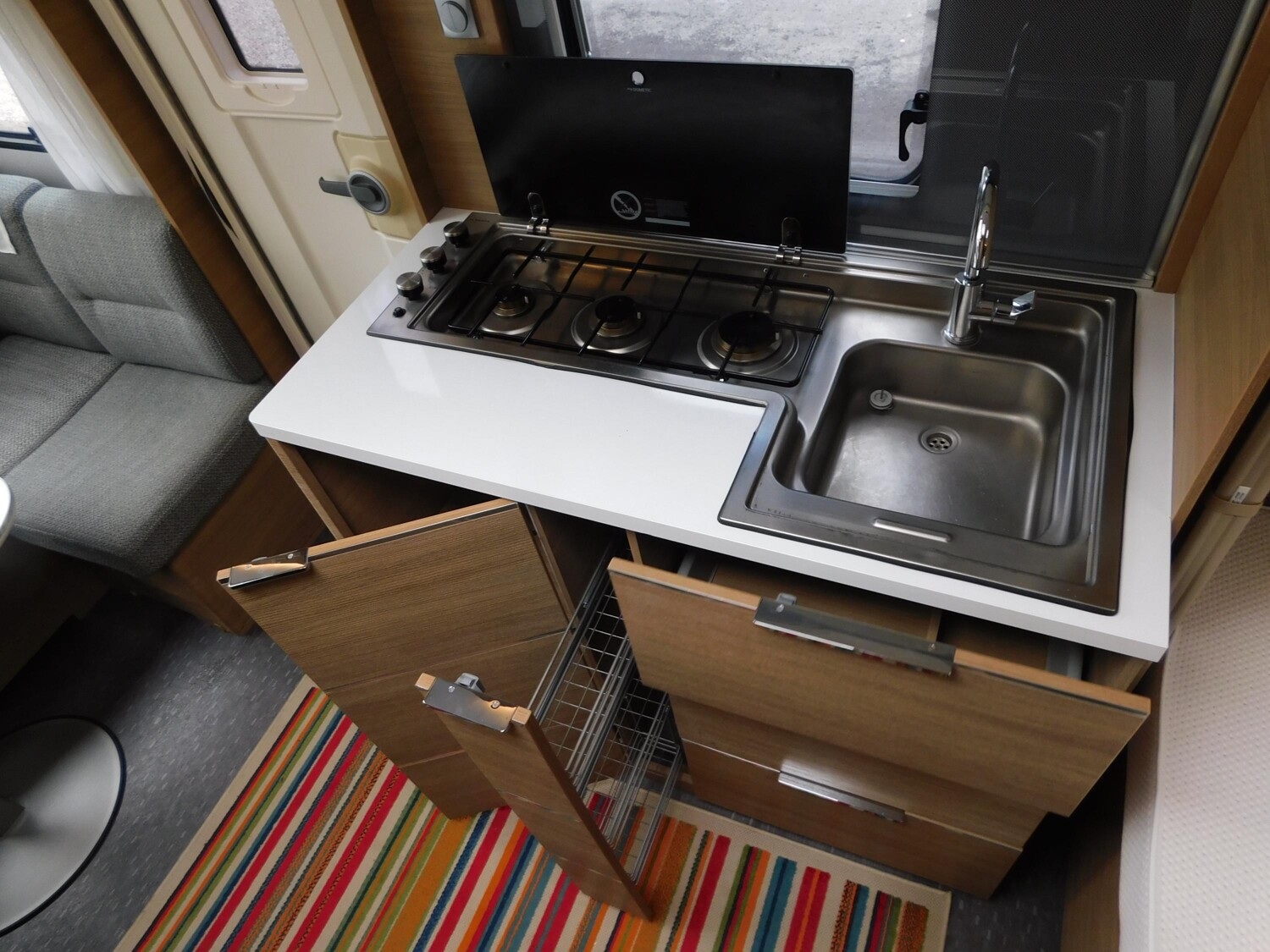 Adria Adora 502 UL Markise, Autarkpaket, Fahrradträger - Adria Caravan 2020 - Bild 11 Adria Adora 502 UL Markise, Autarkpaket, Fahrradträger - Bild 11