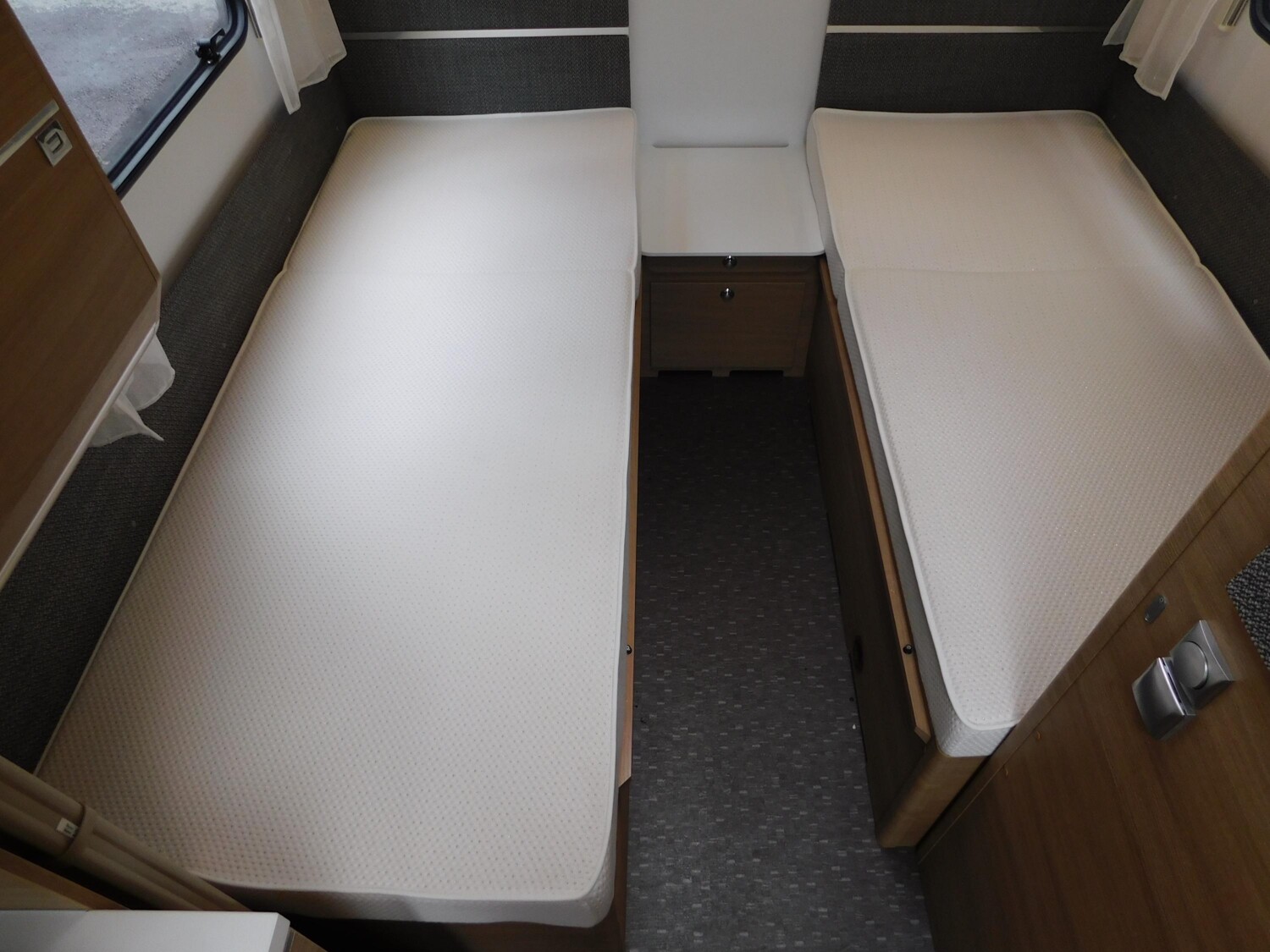 Adria Adora 502 UL Markise, Autarkpaket, Fahrradträger - Adria Caravan 2020 - Bild 13 Adria Adora 502 UL Markise, Autarkpaket, Fahrradträger - Bild 13