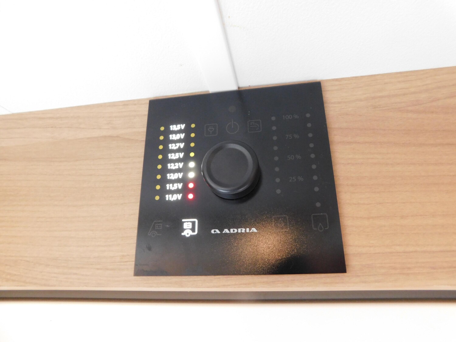 Adria Adora 502 UL Markise, Autarkpaket, Fahrradträger - Adria Caravan 2020 - Bild 20 Adria Adora 502 UL Markise, Autarkpaket, Fahrradträger - Bild 20