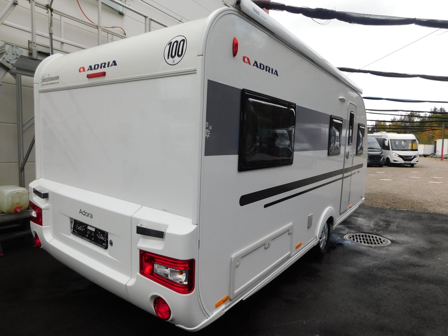 Adria Adora 502 UL Markise, Autarkpaket, Fahrradträger - Adria Caravan 2020 - Bild 4 Adria Adora 502 UL Markise, Autarkpaket, Fahrradträger - Bild 4