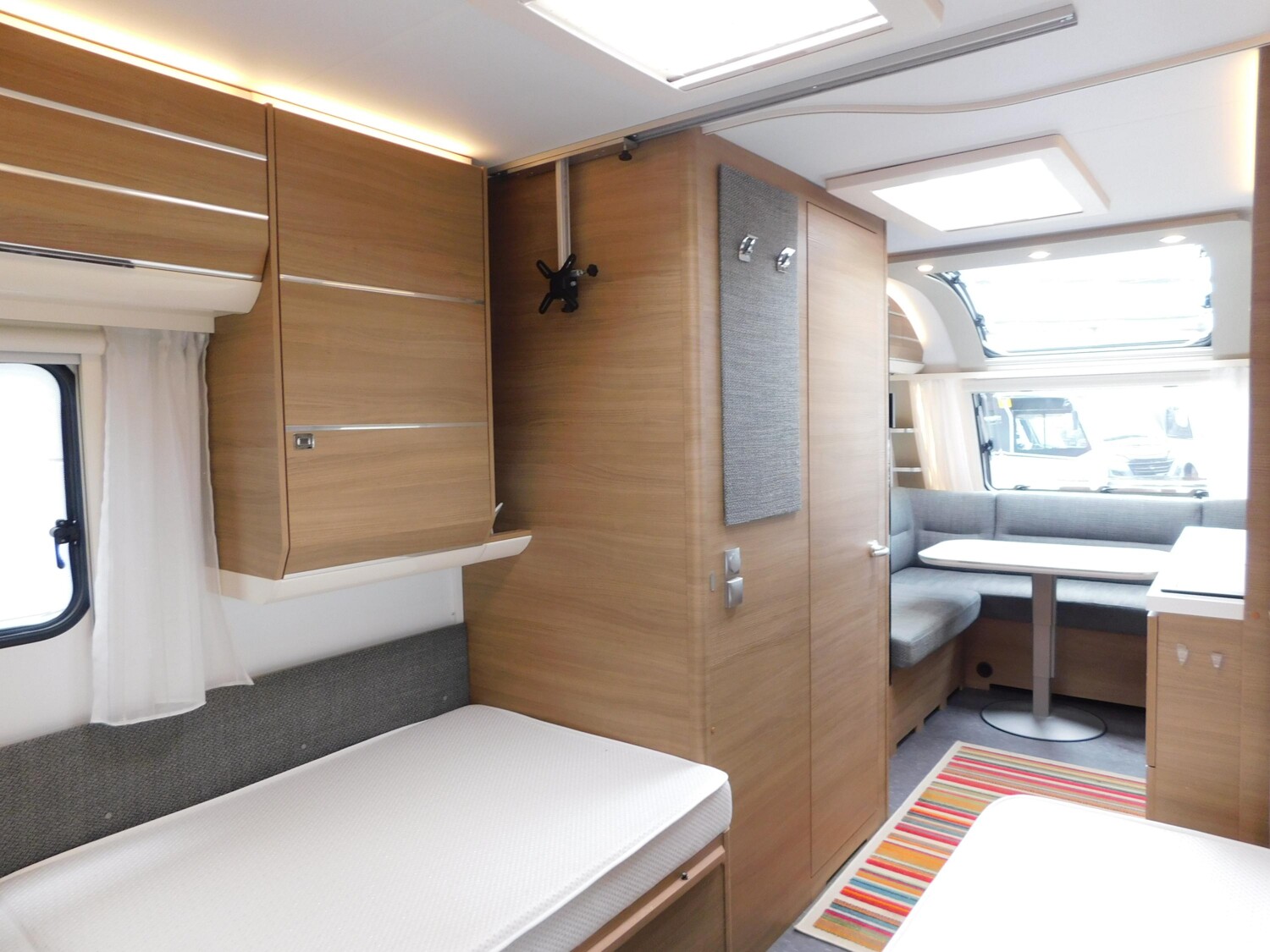 Adria Adora 502 UL Markise, Autarkpaket, Fahrradträger - Adria Caravan 2020 - Bild 8 Adria Adora 502 UL Markise, Autarkpaket, Fahrradträger - Bild 8