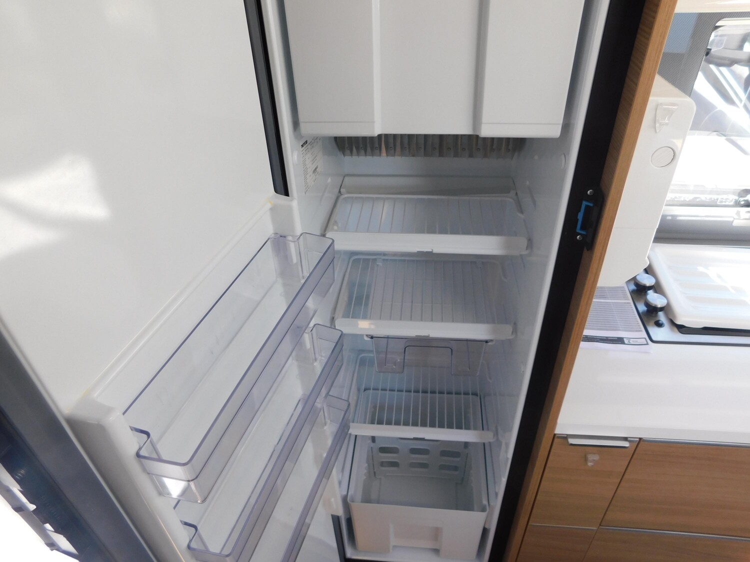 Adria Adora 613 UT Alde+Mover+Citywasser+100AhLithium+ - Bild 10