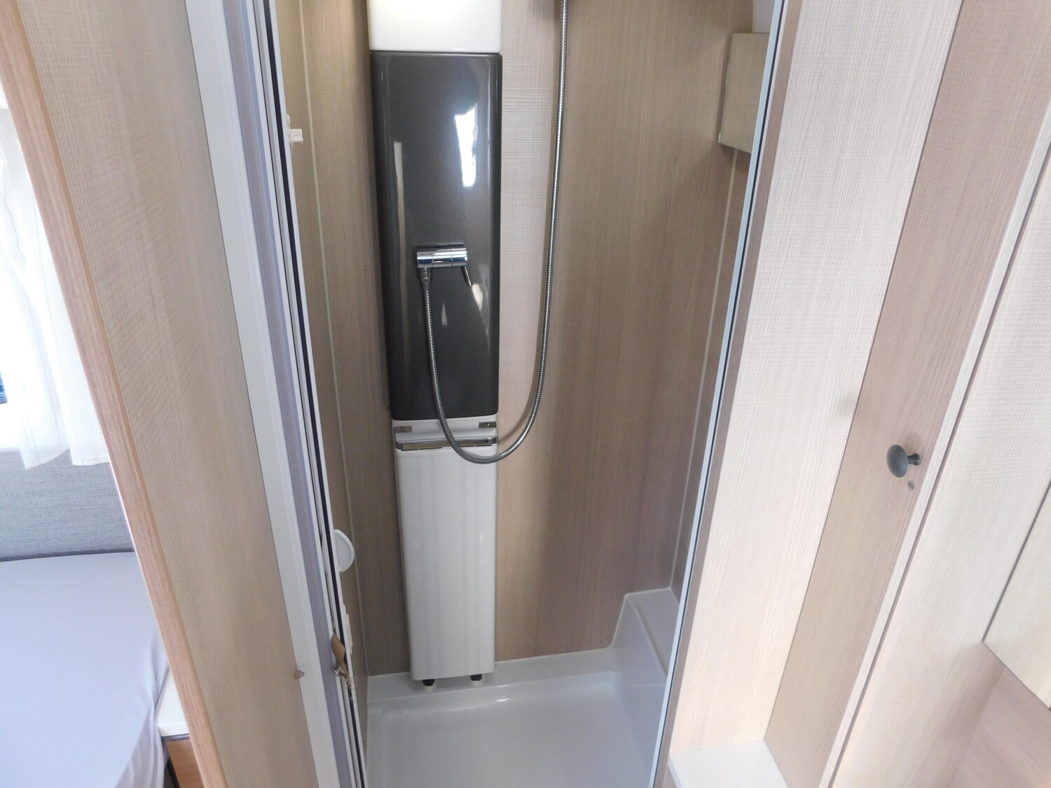 Adria Adora 613 UT Alde+Mover+Citywasser+100AhLithium+ - Bild 11