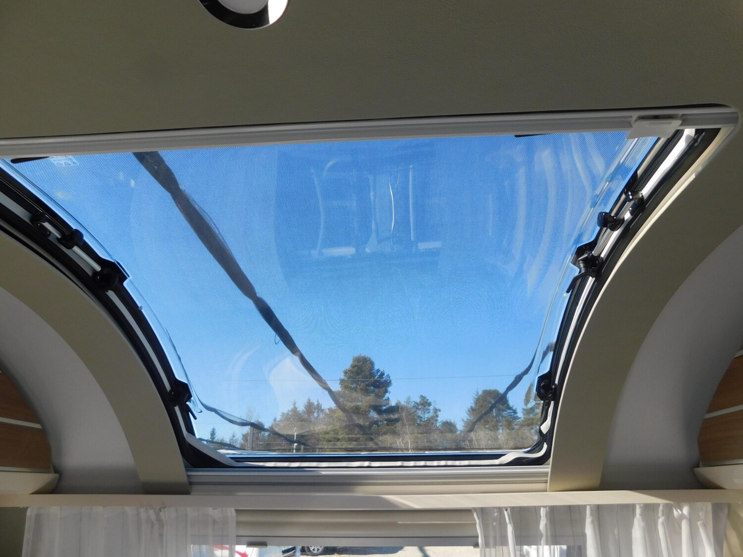 Adria Adora 613 UT Alde+Mover+Citywasser+100AhLithium+ - Bild 14