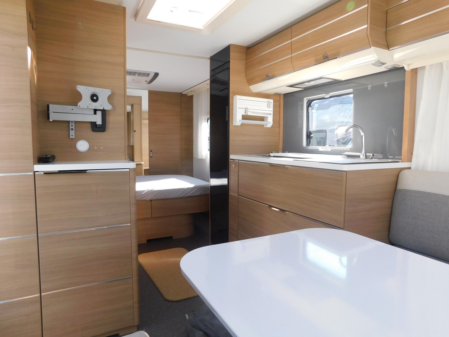 Adria Adora 613 UT Alde+Mover+Citywasser+100AhLithium+ - Bild 6