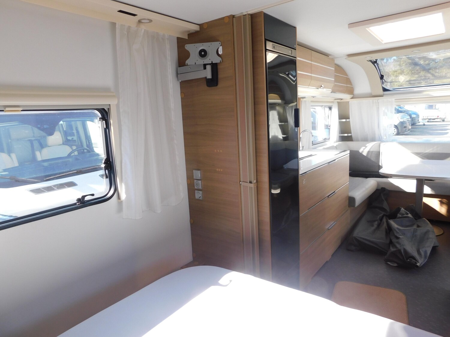 Adria Adora 613 UT Alde+Mover+Citywasser+100AhLithium+ - Bild 7