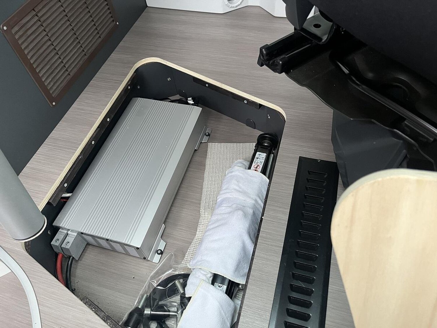 Adria Twin Supreme 640 SLB Maxi, Automatik,18 Zoll Alu - Bild 20