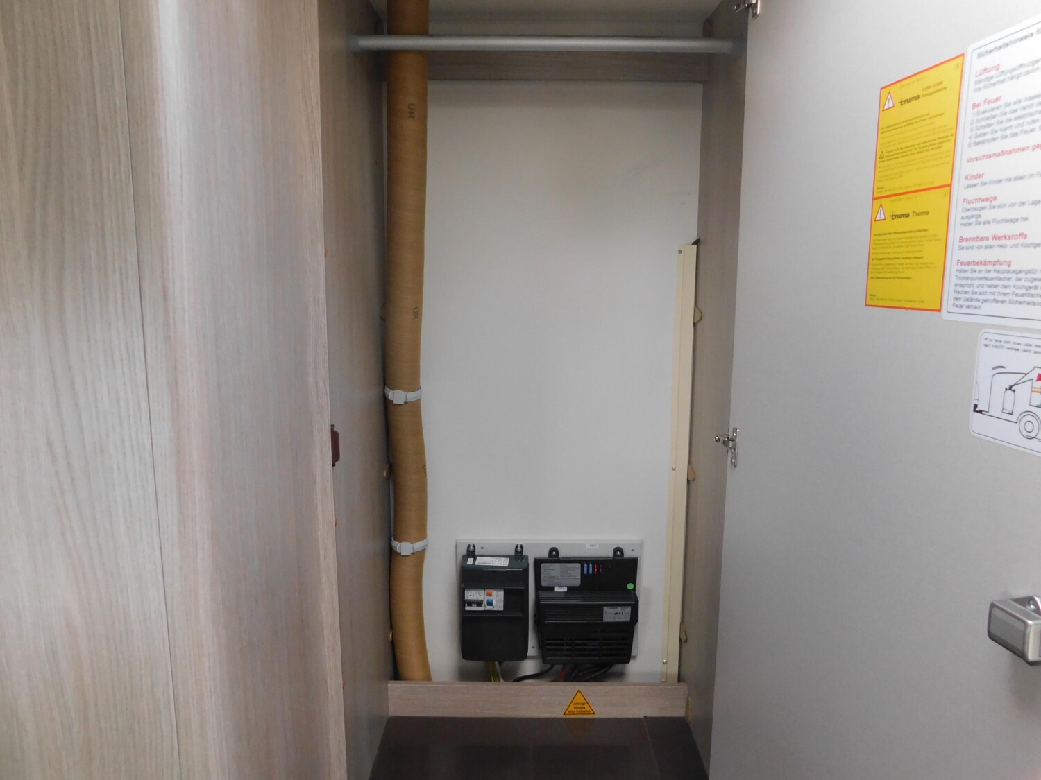 Bürstner Premio Life 480 TL Kilama+Monocontrol+Fahrradtr. - Bild 17