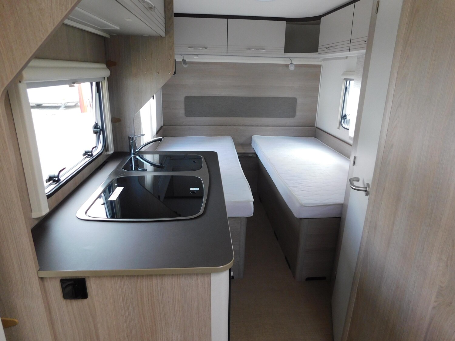 Bürstner Premio Life 480 TL Kilama+Monocontrol+Fahrradtr. - Bild 6