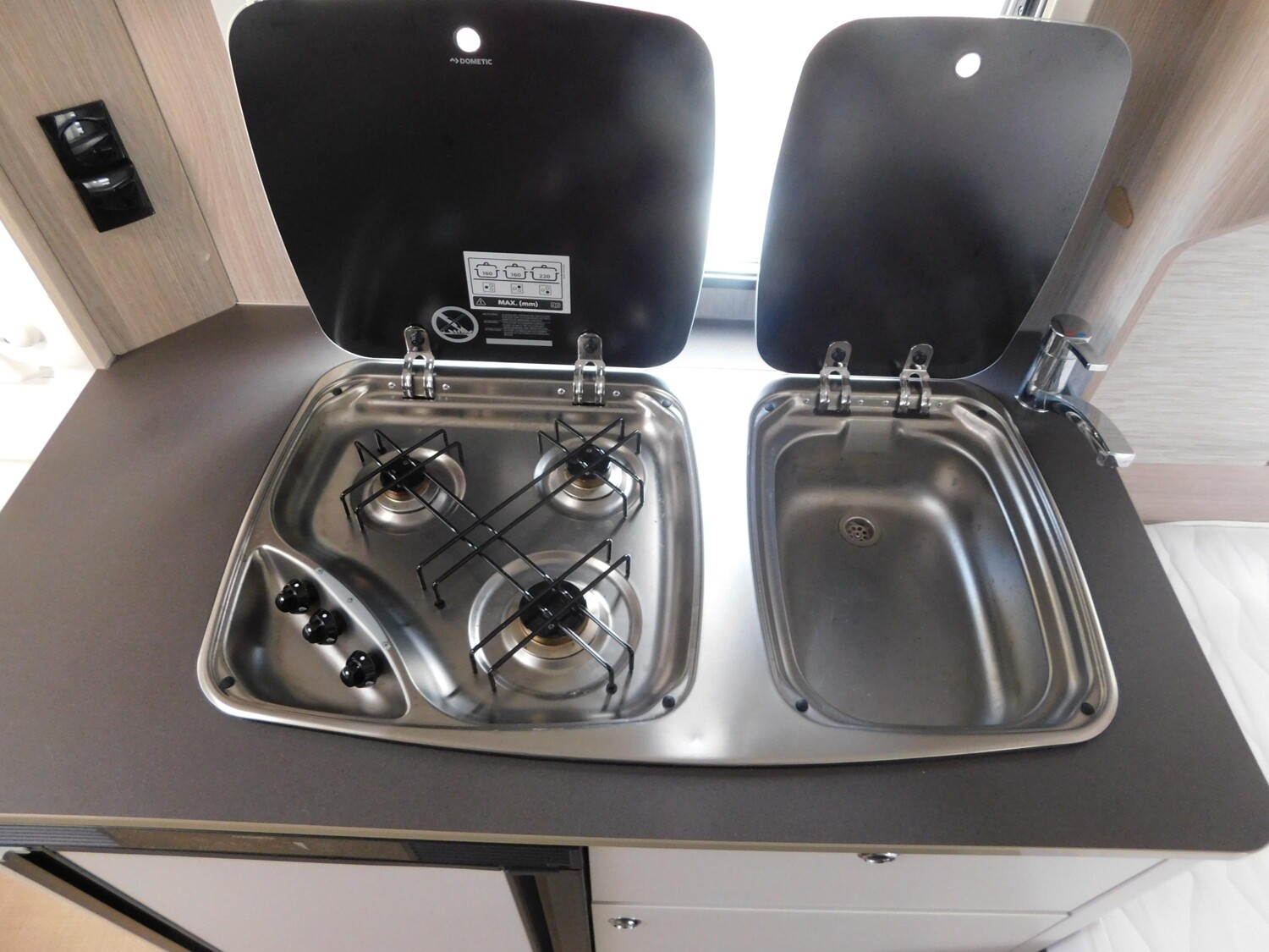 Bürstner Premio Life 480 TL Kilama+Monocontrol+Fahrradtr. - Bild 9