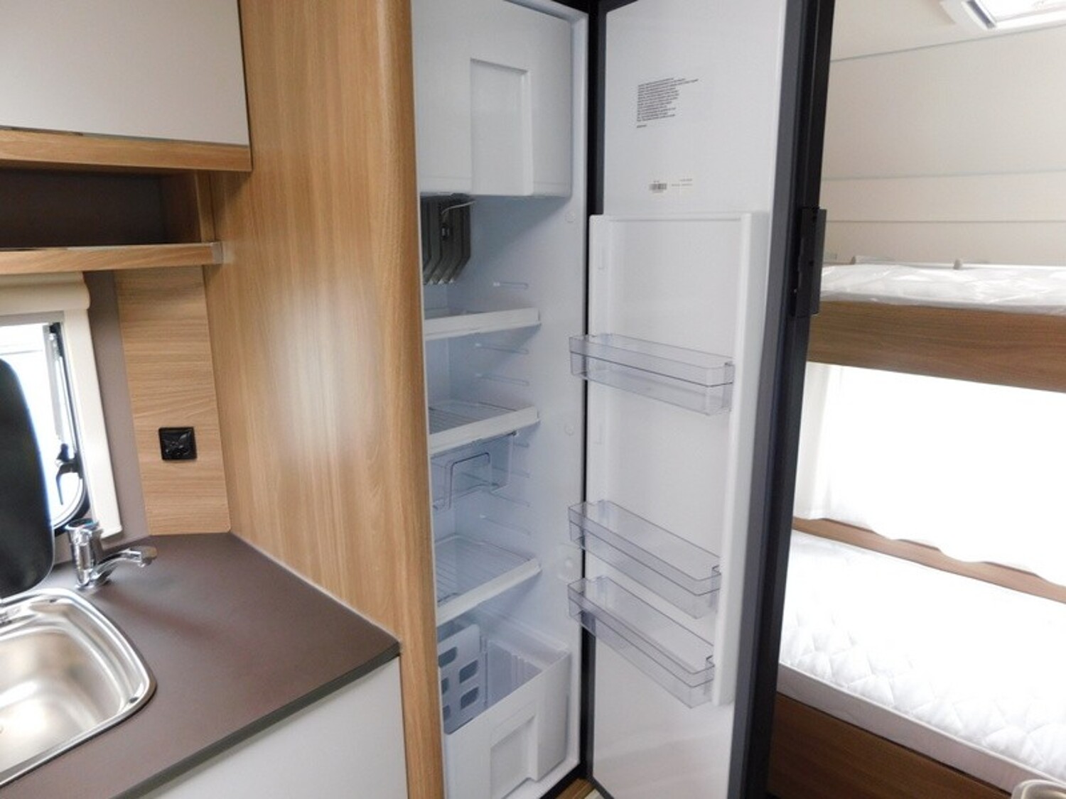 Bürstner Premio 495 TK Mover, Vorzelt Air, Sat-Anlage+TV - Bürstner Caravan 2022 - Bild 13 Bürstner Premio 495 TK Mover, Vorzelt Air, Sat-Anlage+TV - Bild 13