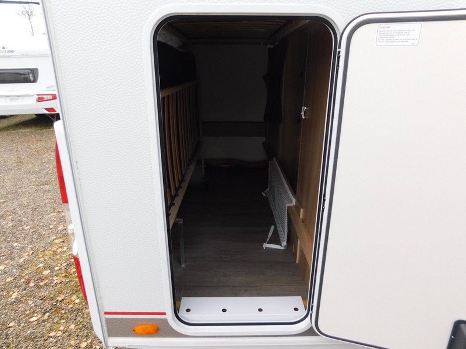 Bürstner Premio 495 TK Mover, Vorzelt Air, Sat-Anlage+TV - Bürstner Caravan 2022 - Bild 16 Bürstner Premio 495 TK Mover, Vorzelt Air, Sat-Anlage+TV - Bild 16