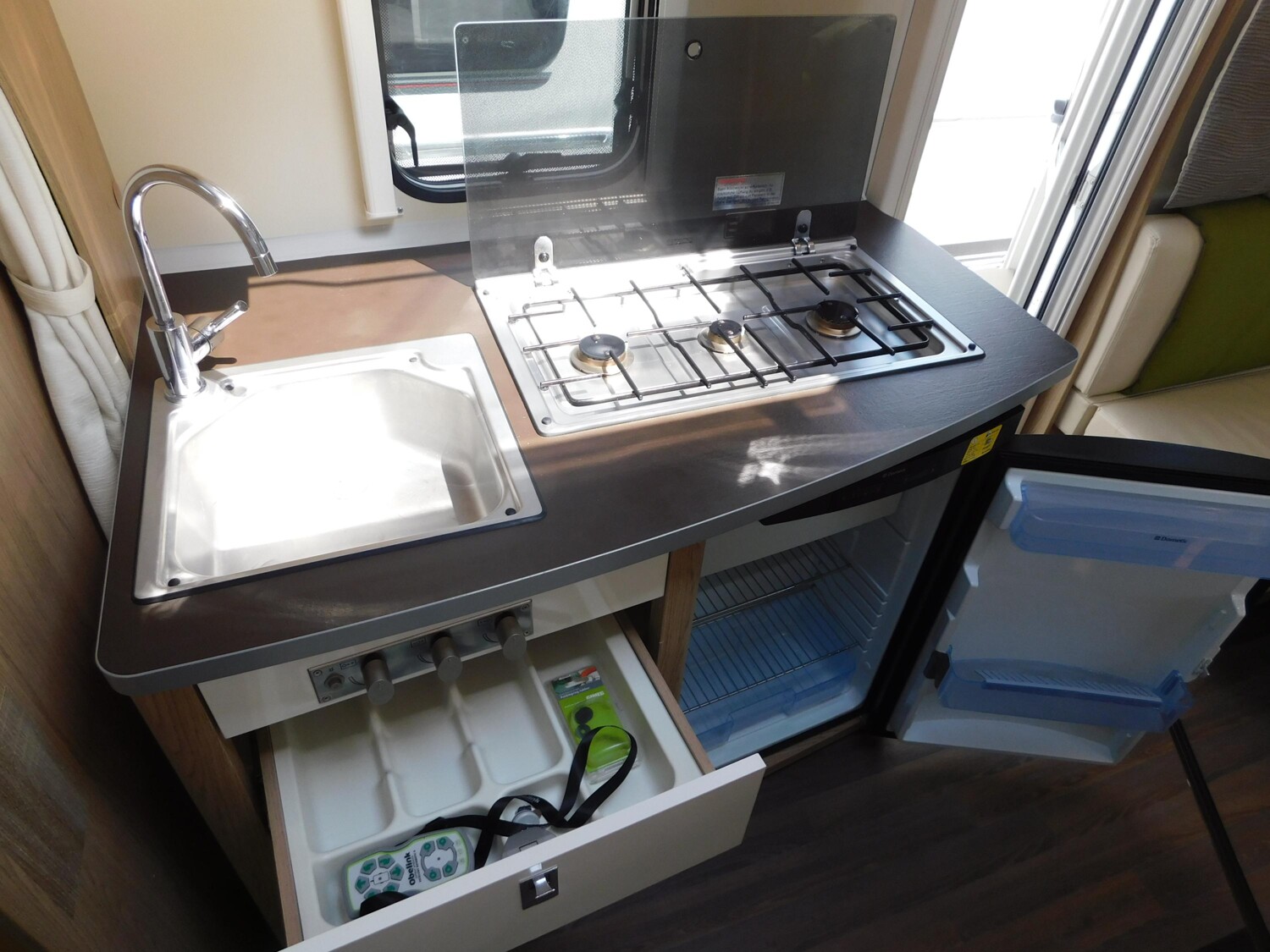 Bürstner Averso Plus 510 TK Mover, Sackmarkise, Autark - Bild 13