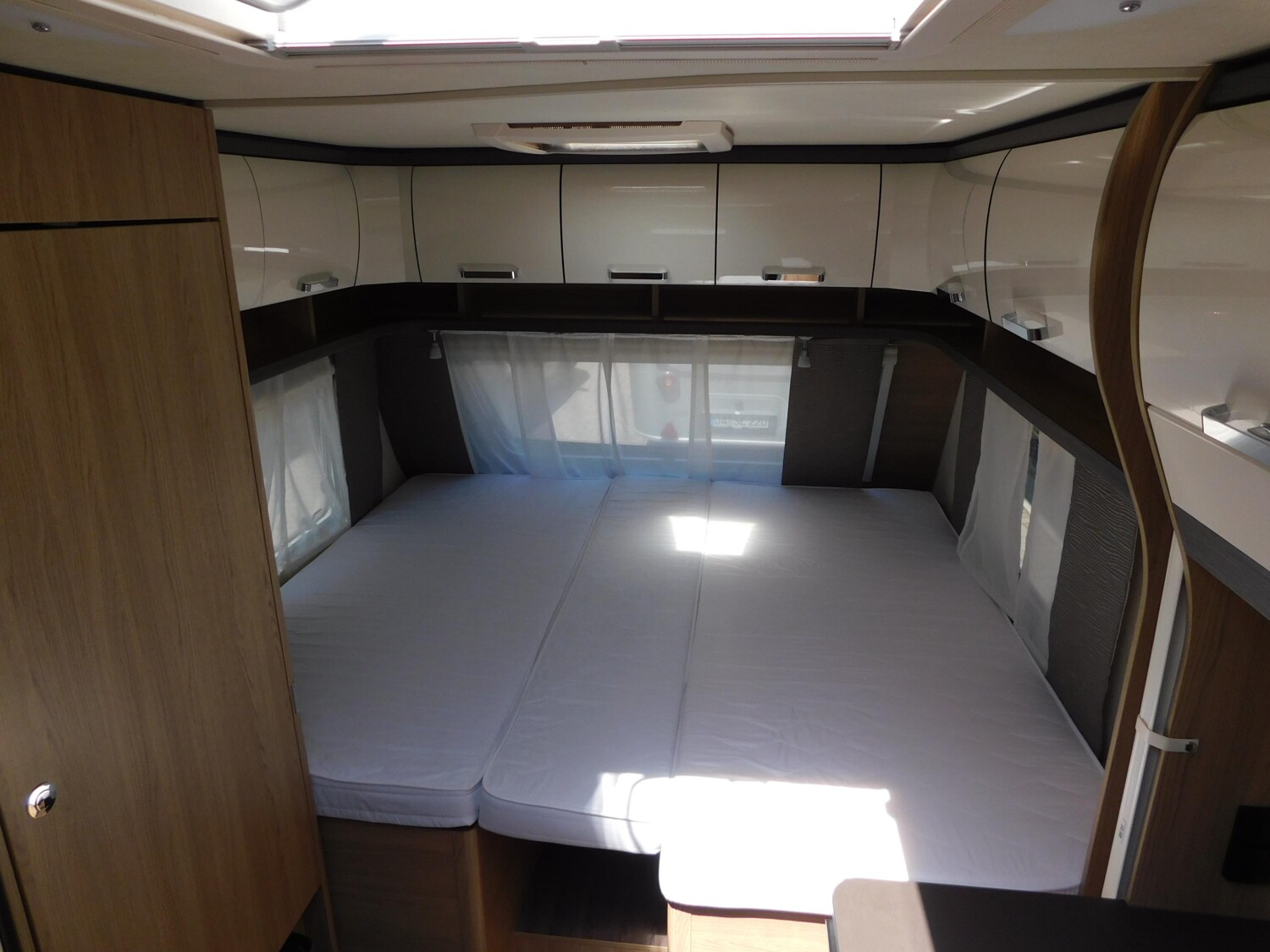 Bürstner Averso Plus 520 TL Mover, Sackmarkise - Bild 10