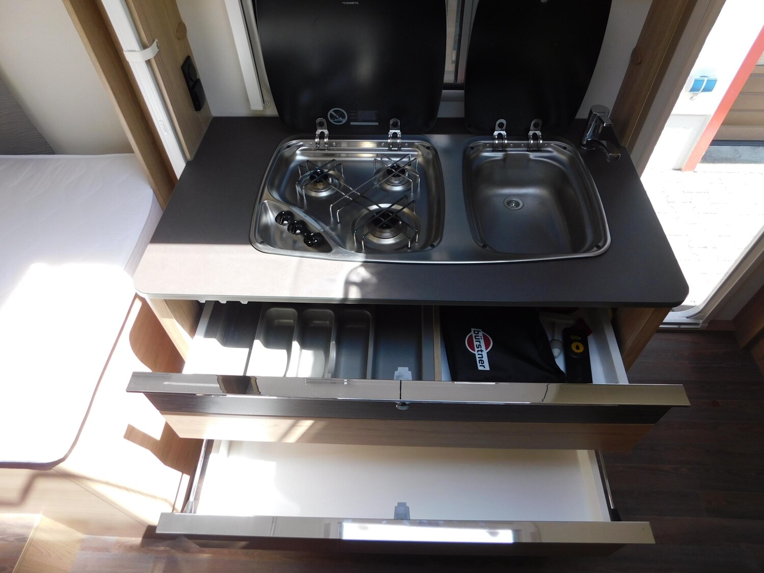 Bürstner Averso Plus 520 TL Mover, Sackmarkise - Bild 16