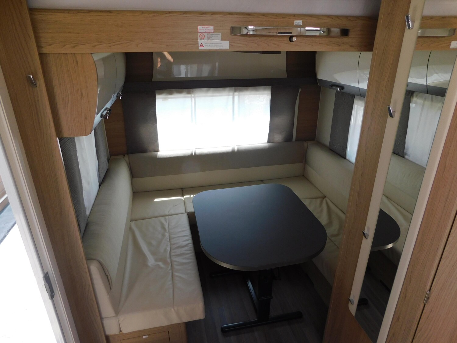 Bürstner Averso Plus 520 TL Mover, Sackmarkise - Bild 5