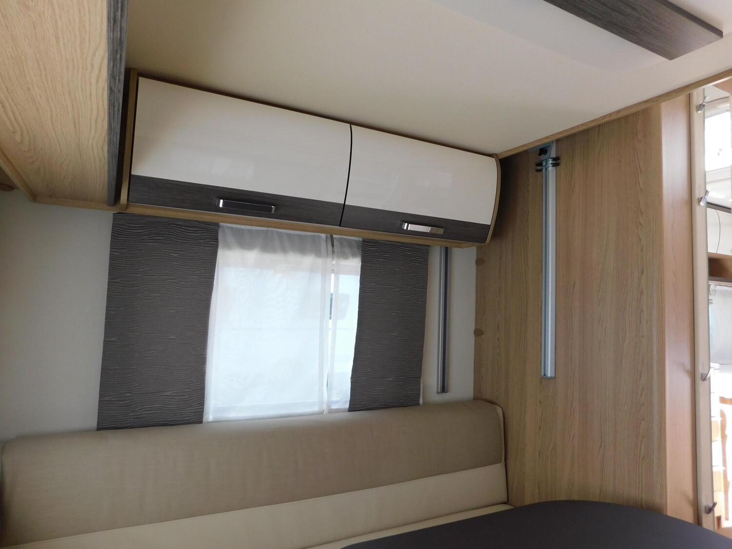 Bürstner Averso Plus 520 TL Mover, Sackmarkise - Bild 8