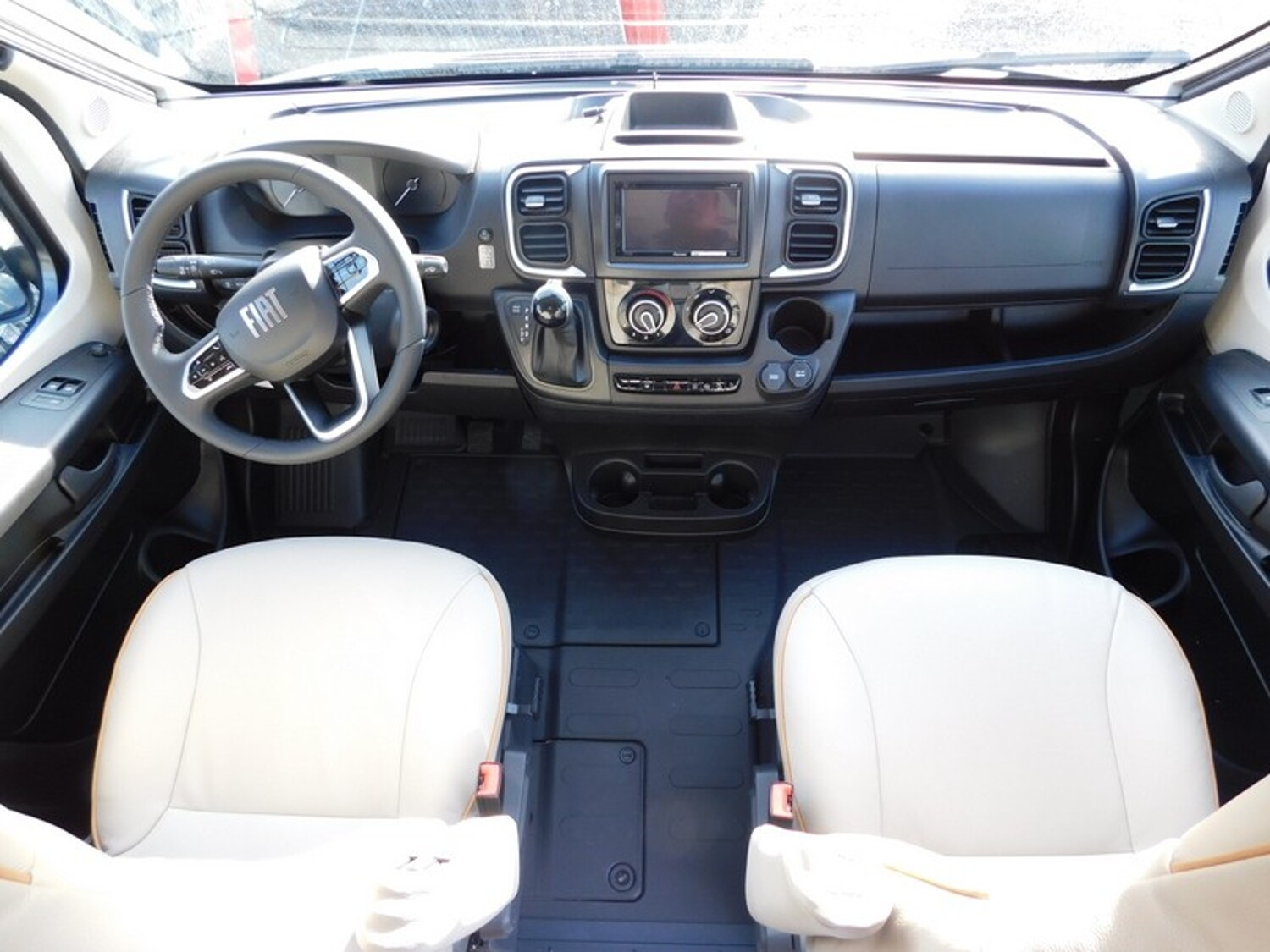 Bürstner B66 C 600 66-Jahre-Jubiläumsmodell ! - Bild 4