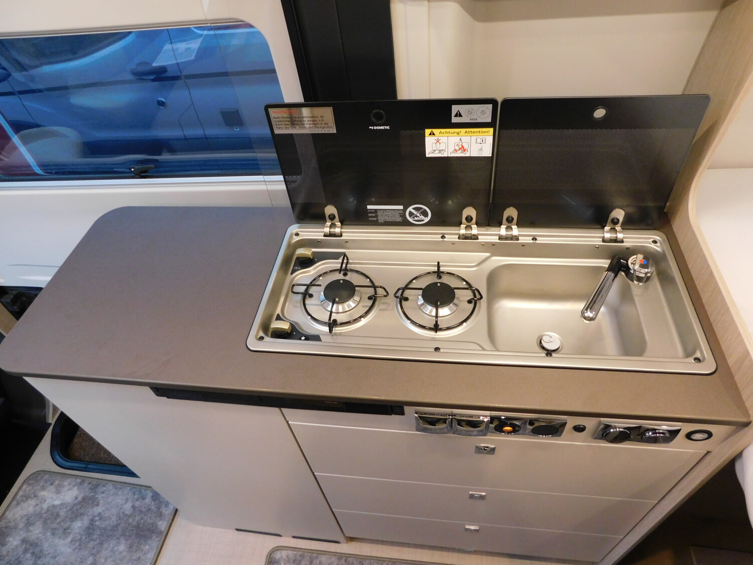 Bürstner Lineo C 590 Automatik, Combi6D, AWT iso+beheizt - Bild 11