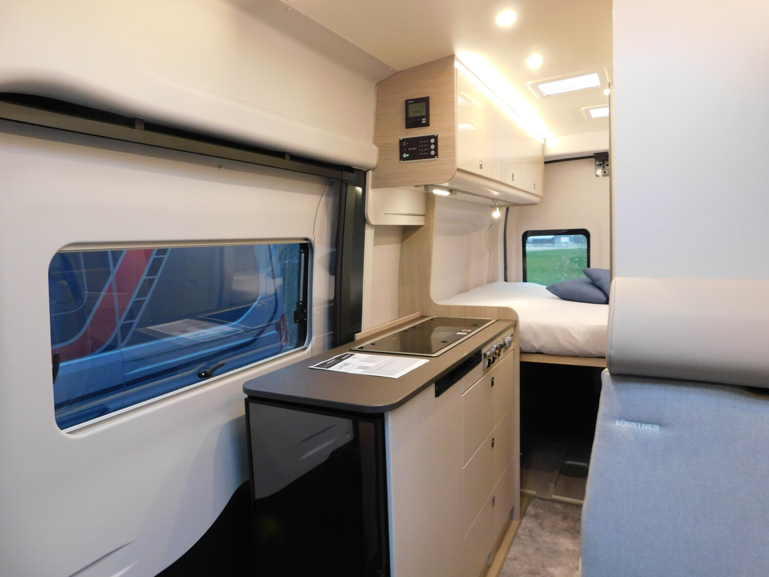 Bürstner Lineo C 590 Automatik, Combi6D, AWT iso+beheizt - Bild 6