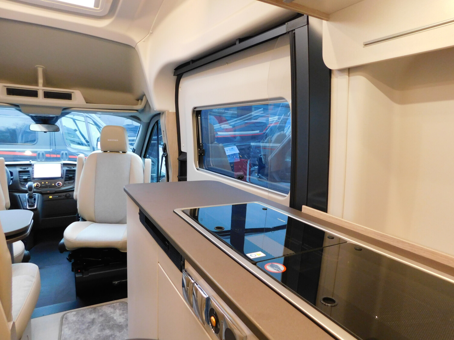 Bürstner Lineo C 590 Automatik, Combi6D, AWT iso+beheizt - Bild 7
