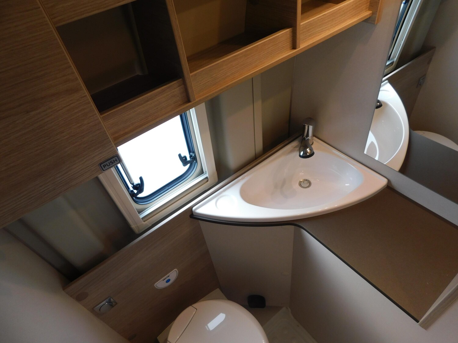 Bürstner Campeo C 640 Verfügbar ab November 2026 - Bild 21