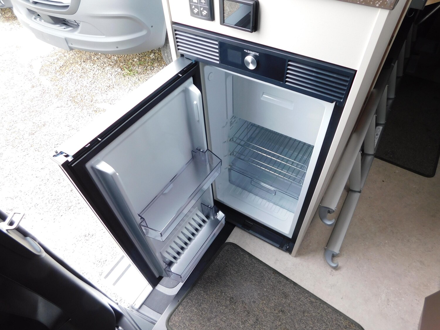 Bürstner Habiton HM 6.0 Automatik+Aufstelldach+Markise - Bild 13