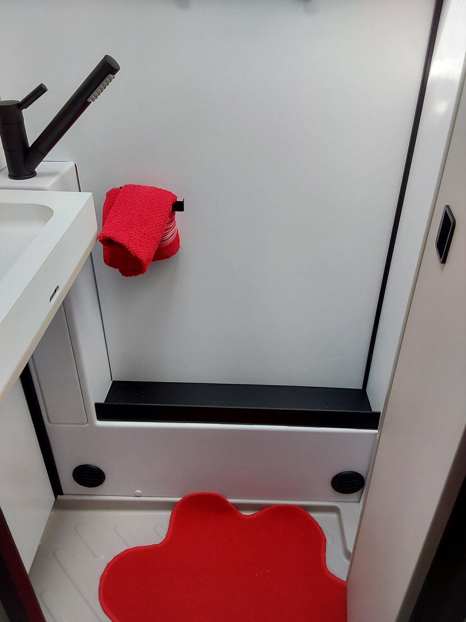 Bürstner Habiton X HMX 6.0 Brandneu, mit Slide-Bath - Bild 20