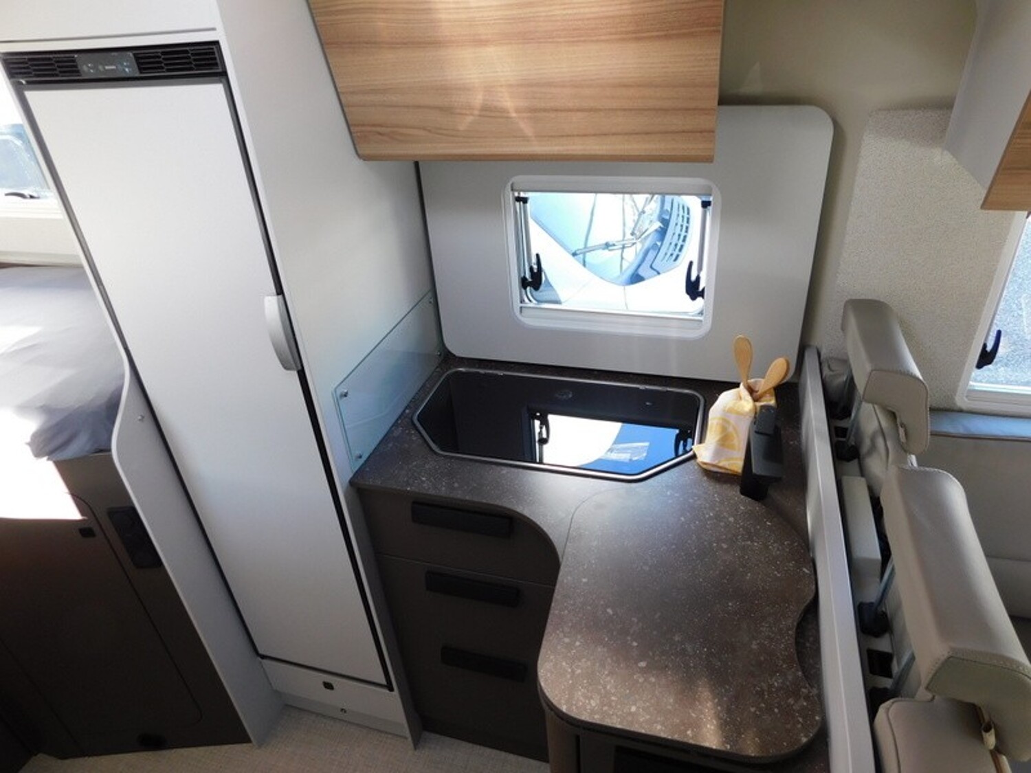 Bürstner B66 TD Lyseo 690 66-Jahre-Jubiläumsmodell ! - Bild 12