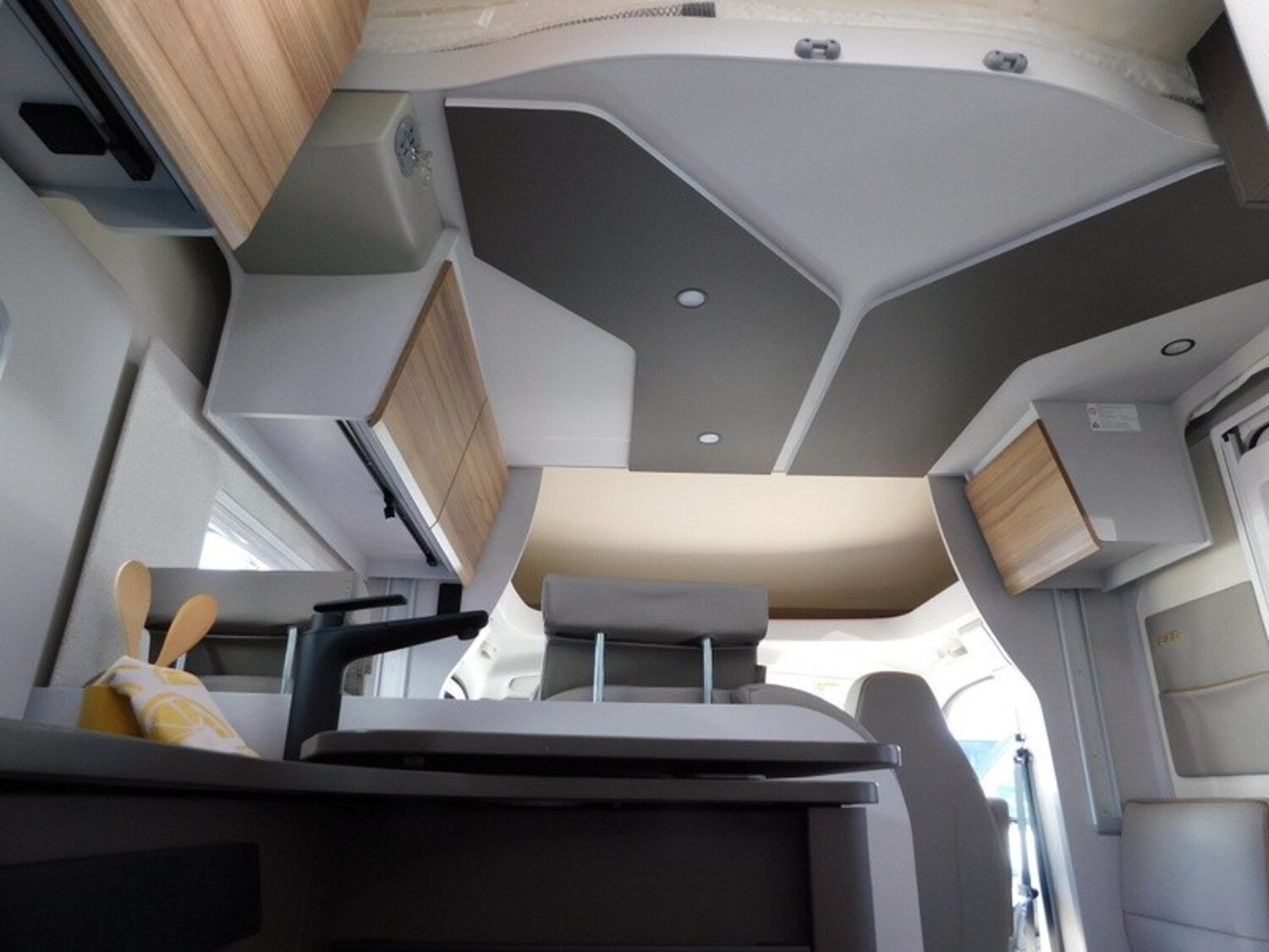 Bürstner B66 TD Lyseo 690 66-Jahre-Jubiläumsmodell ! - Bild 18