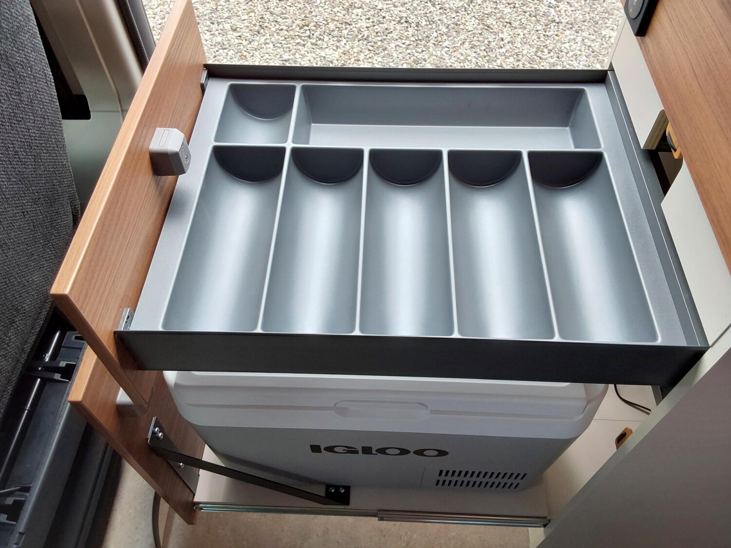 Bürstner Papillon PC 6.0 Autom., Klappdach, full LED - Bild 13