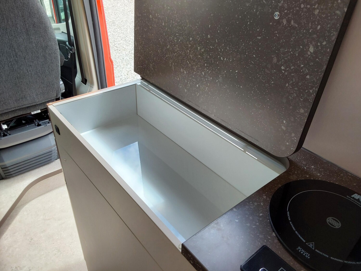 Bürstner Papillon PC 6.0 Autom., Klappdach, full LED - Bild 24