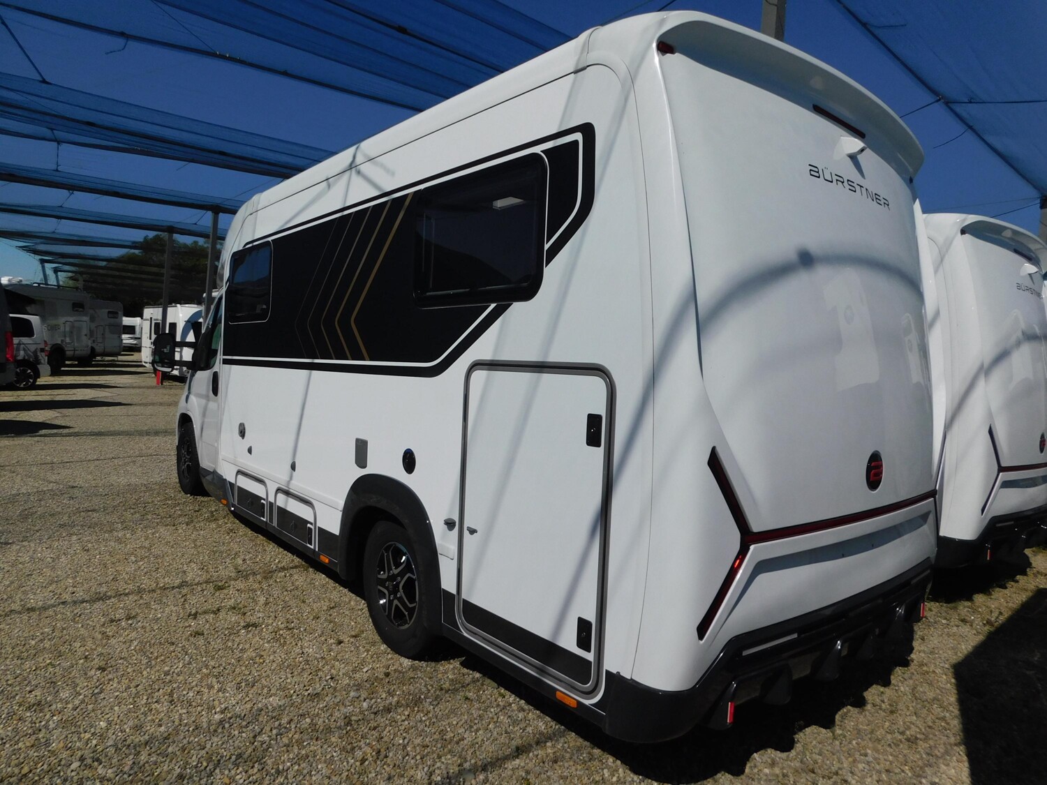 Bürstner Signature SFT 7.0 Festtank-Toilette+Combi6E+Navi - Bild 3