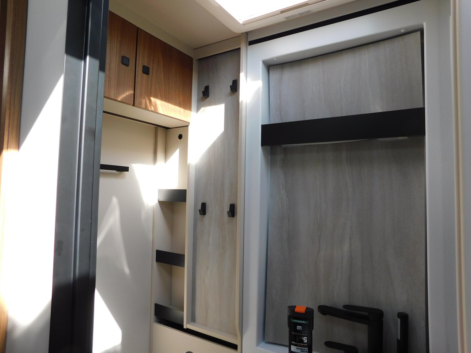 Bürstner Signature SFT 7.4 Navi+Kamera+L-Sitzbank+Markise - Bild 13