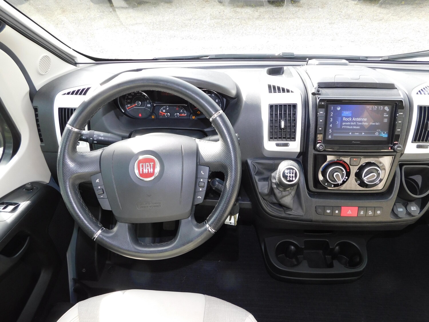 Bürstner Lyseo Time T Limited T 736 Solar,AHK,Klimaanlage - Bild 6