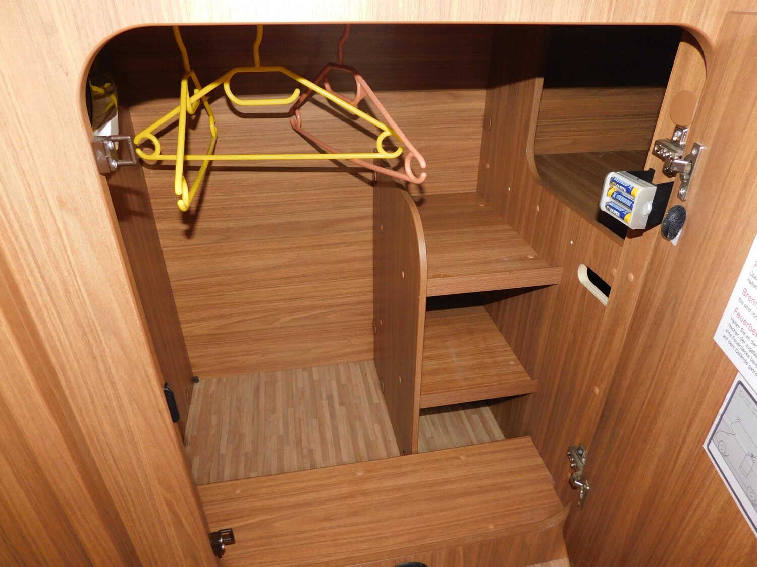 Carado T 132 Klimaanlage,Fahrradträger,Markise - Bild 14
