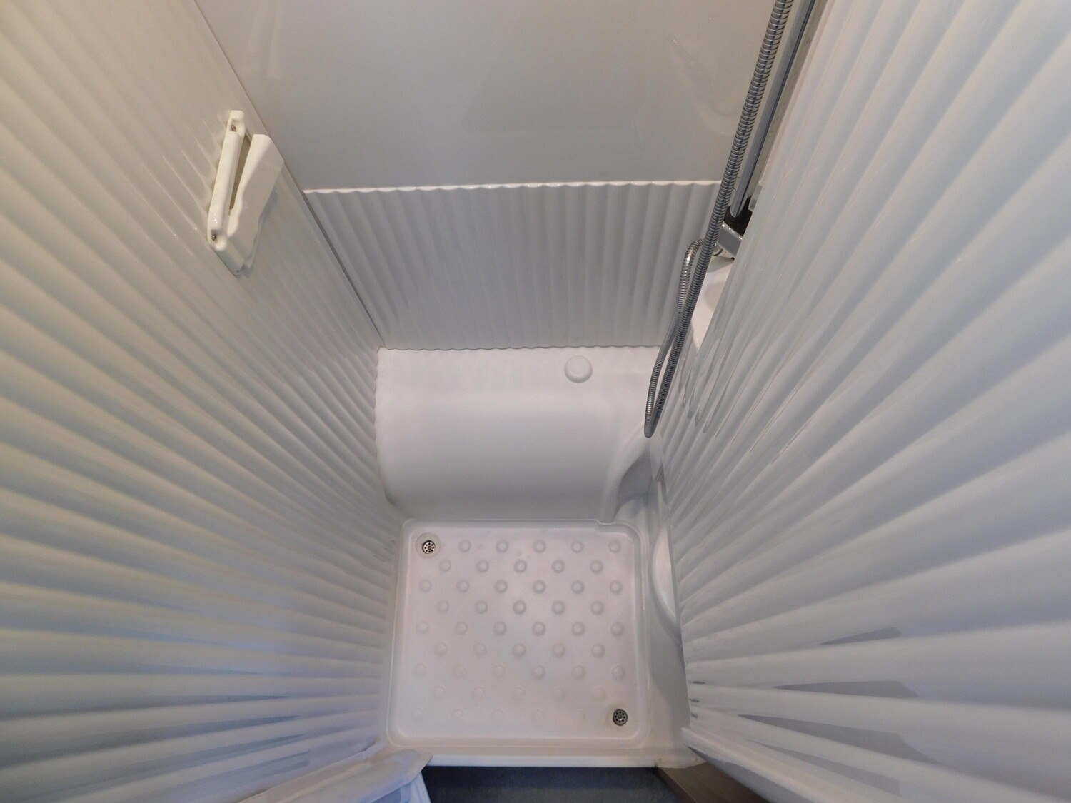 Carado Europa V 337 Hubstützen+Solar+Lithium+SAT+TV - Bild 17