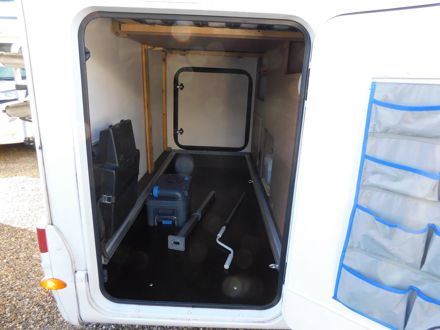 Carado Europa V 337 Hubstützen+Solar+Lithium+SAT+TV - Bild 5