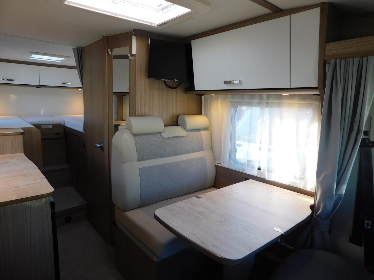 Carado Europa V 337 Hubstützen+Solar+Lithium+SAT+TV - Bild 8