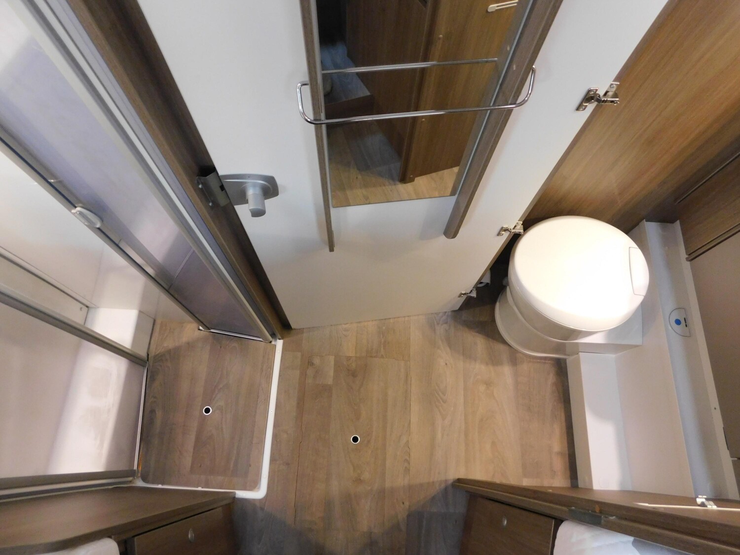 Carado Edition24 T Ford 447 TV+SAT, Hubbett, RFK - Bild 19