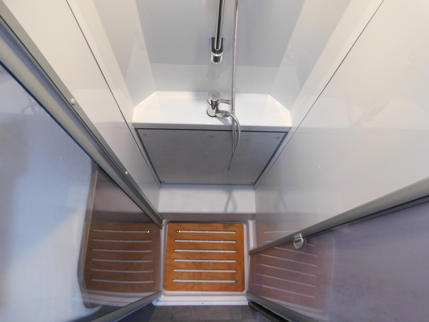 Carado Edition24 T Ford 447 TV+SAT, Hubbett, RFK - Bild 21