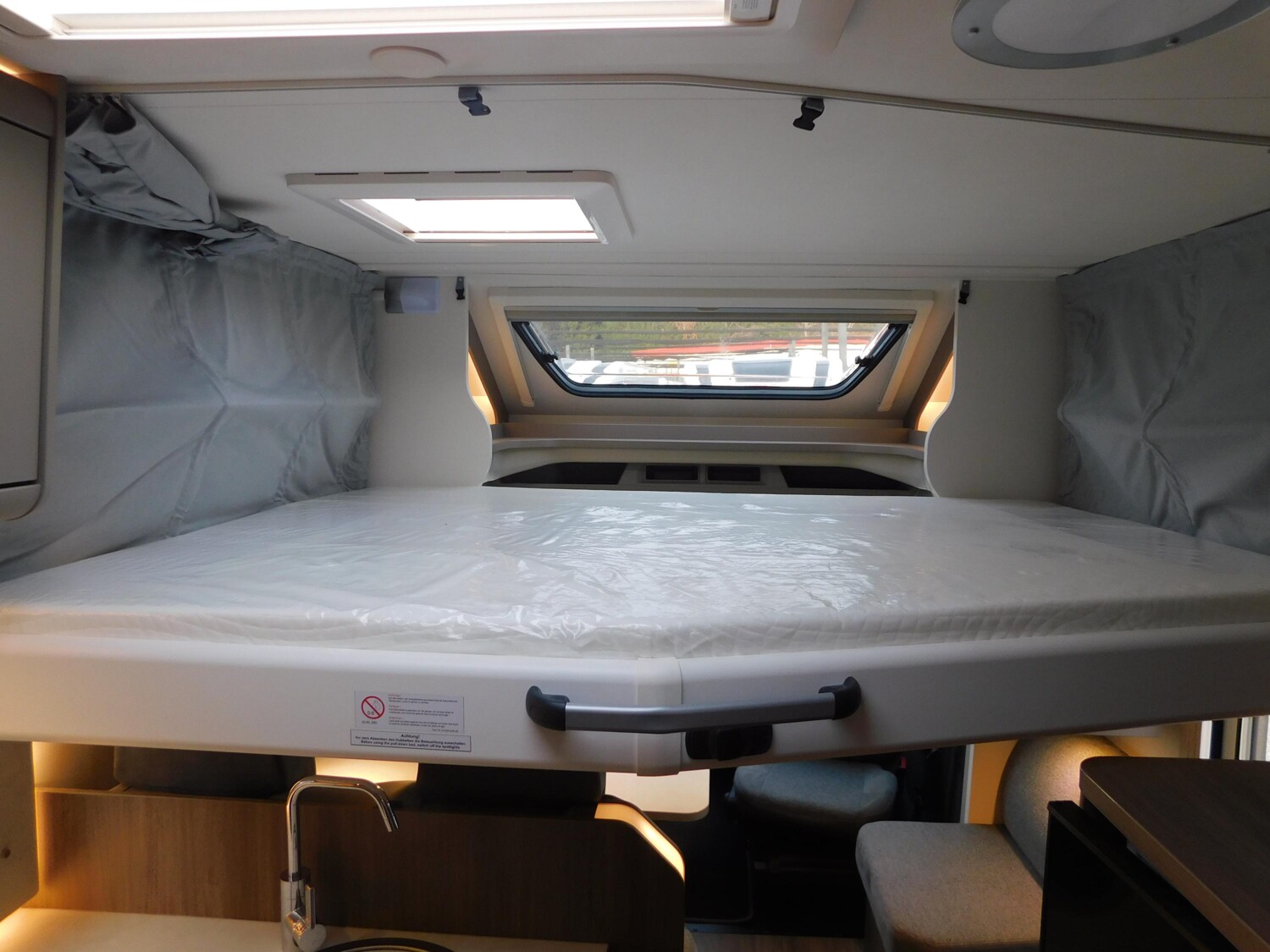 Carado Edition24 T Ford 447 TV+SAT, Hubbett, RFK - Bild 22