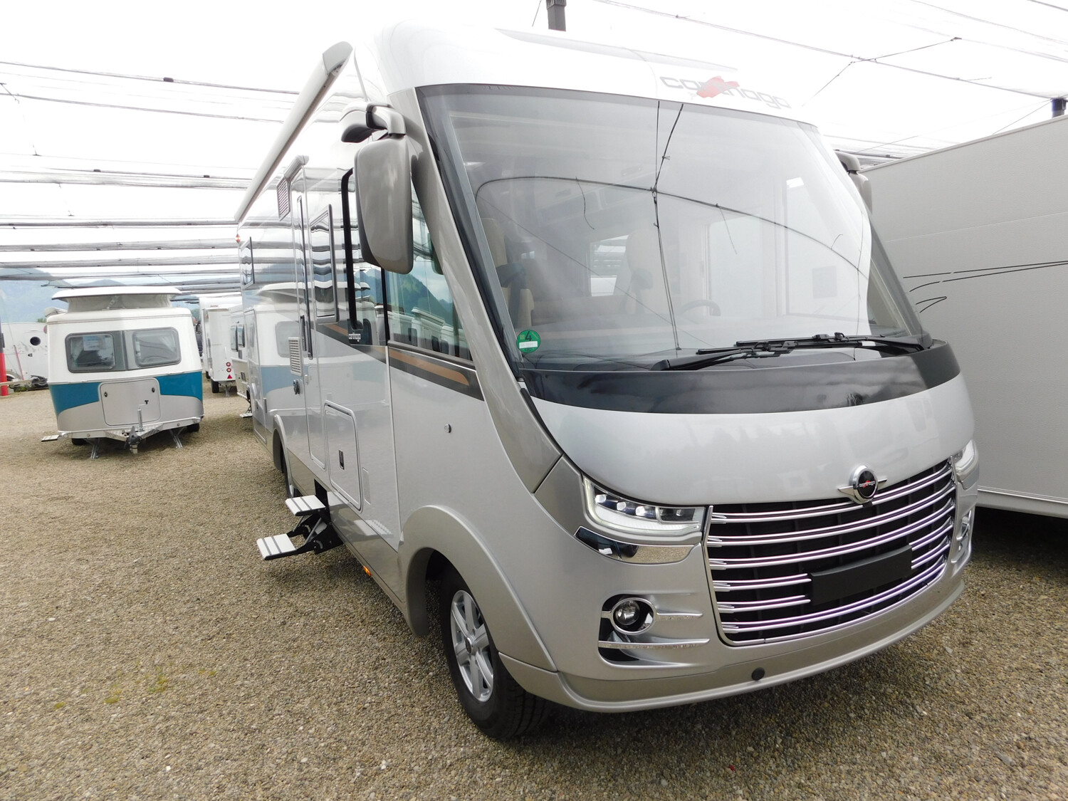 Carthago chic s-plus I 50 LE Vollluftfeder,Motorradträger - Bild 2