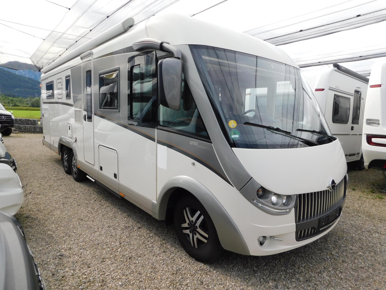 Carthago chic c-line I 6.2 XL QB E+P Stützen, Luftfeder - Carthago Reisemobil 2020 Carthago chic c-line I 6.2 XL QB E+P Stützen, Luftfeder