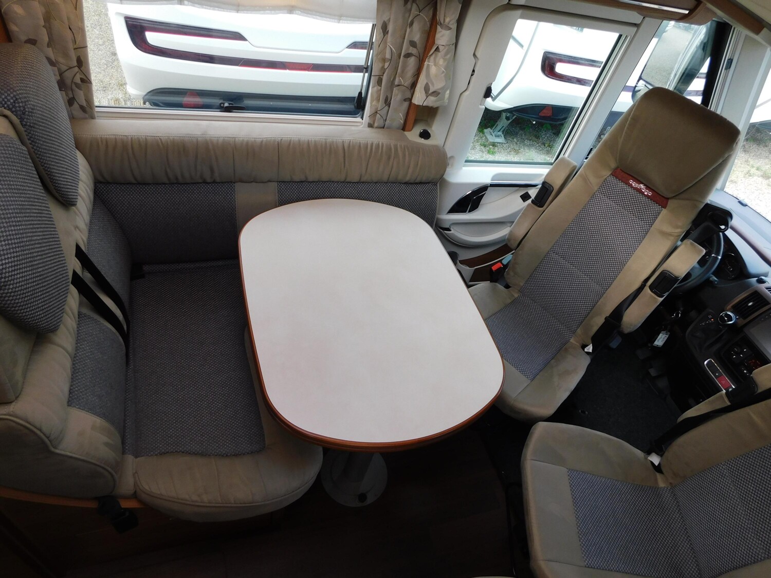 Carthago chic c-line I 6.2 XL QB E+P Stützen, Luftfeder - Carthago Reisemobil 2020 - Bild 13 Carthago chic c-line I 6.2 XL QB E+P Stützen, Luftfeder - Bild 13